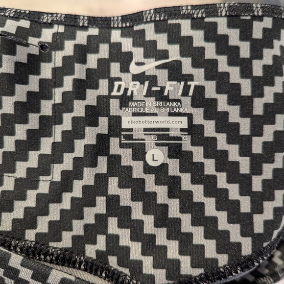 Nike Legend 2.0 Dri Fit Zig-Zag Capri Leggings Sz large - Picture 6 of 7